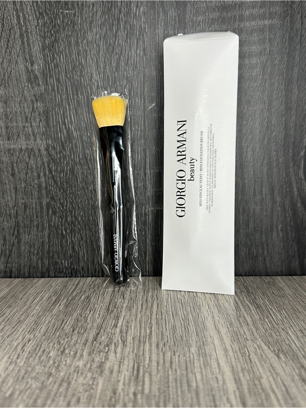 Giorgio Armani Yellow-Bristled Flat Foundation Brush with Black Handle